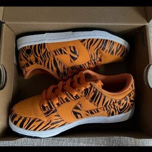 Nike Dunk Low Next Nature Sneakers. Size 1Y